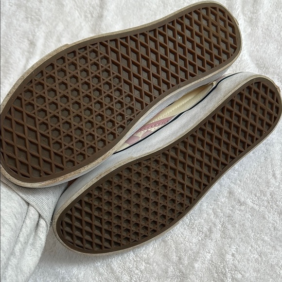 Vans Womens Checkered Slip-On Shoes - Pink and Cream - Picture 3 of 4